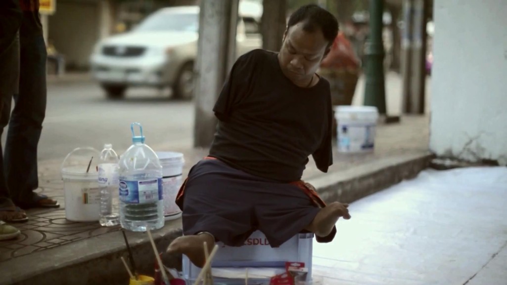 หัวใจของพี่ ใหญ่มาก (manoramer group).mp4_snapshot_02.08_[2015.04.01_10.00.39]